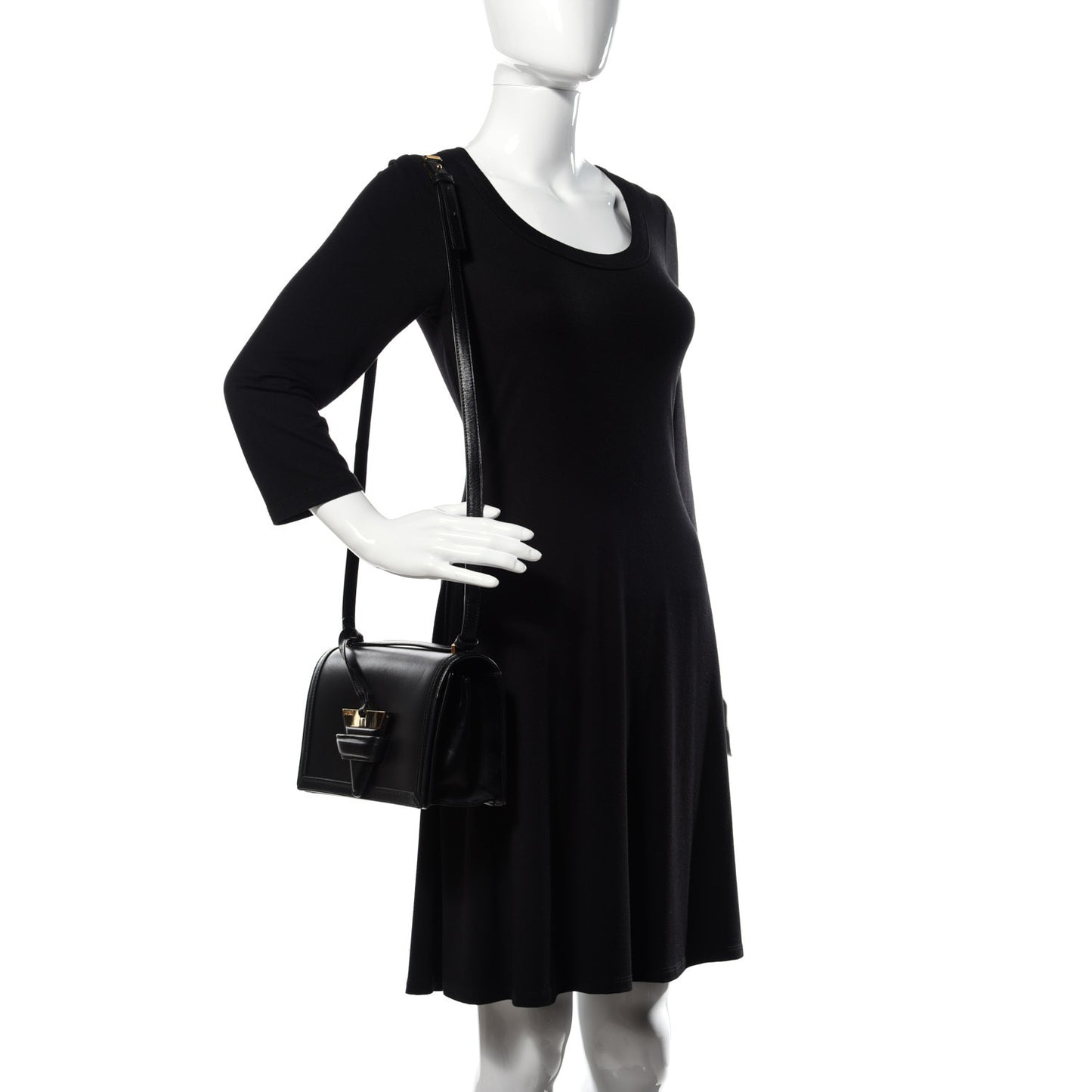Calfskin Medium Barcelona Shoulder Bag Black