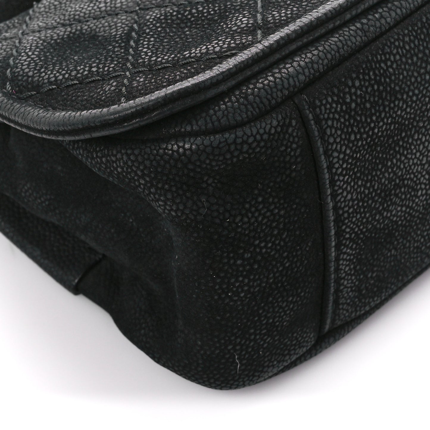 Bullskin Suede Small Highlander Messenger Flap Black