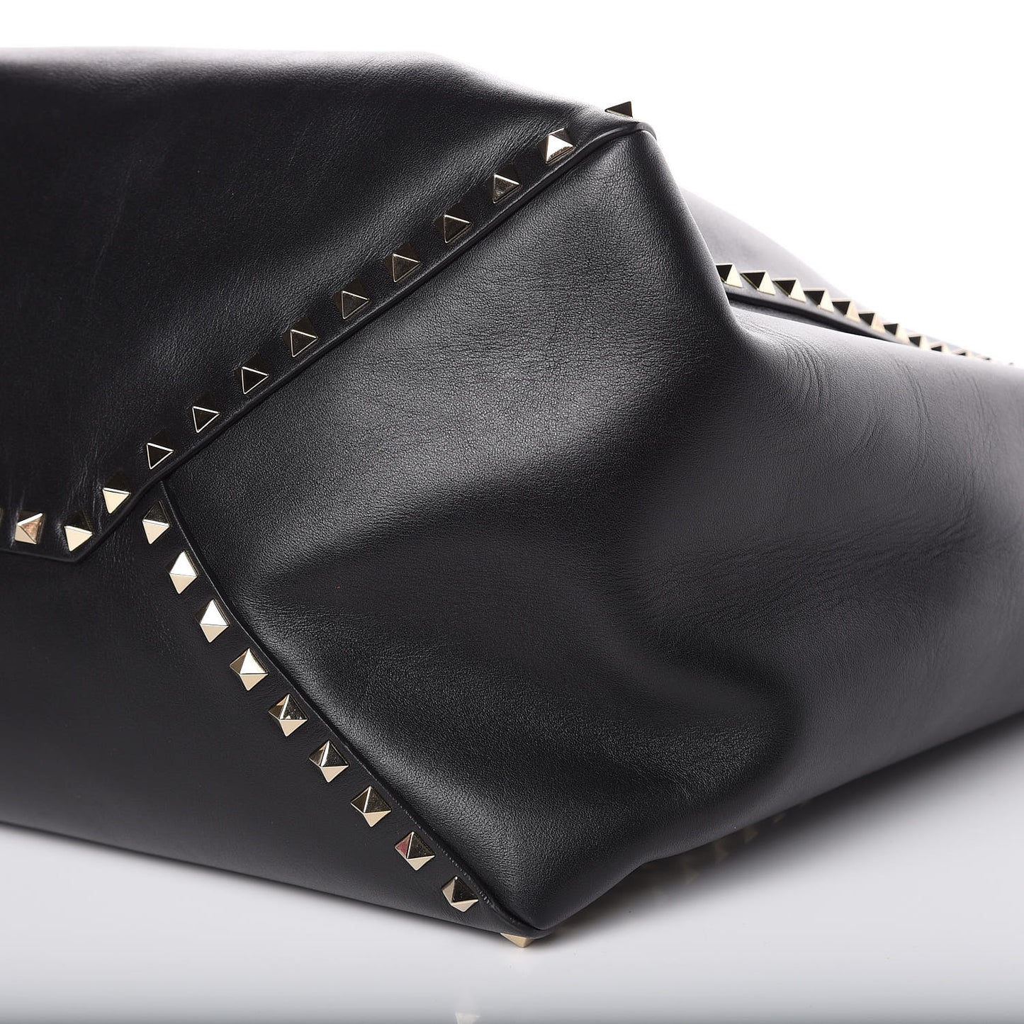 Vitello Large Rockstud Crossbody Tote Black