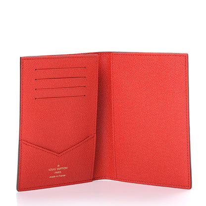 Louis Vuitton Monogram 2019 Christmas Animation Passport Cover Rouge 4 of 7