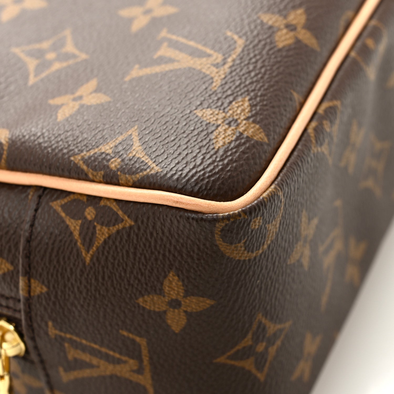 Louis Vuitton Monogram Toiletry Bag 25 7 of 8