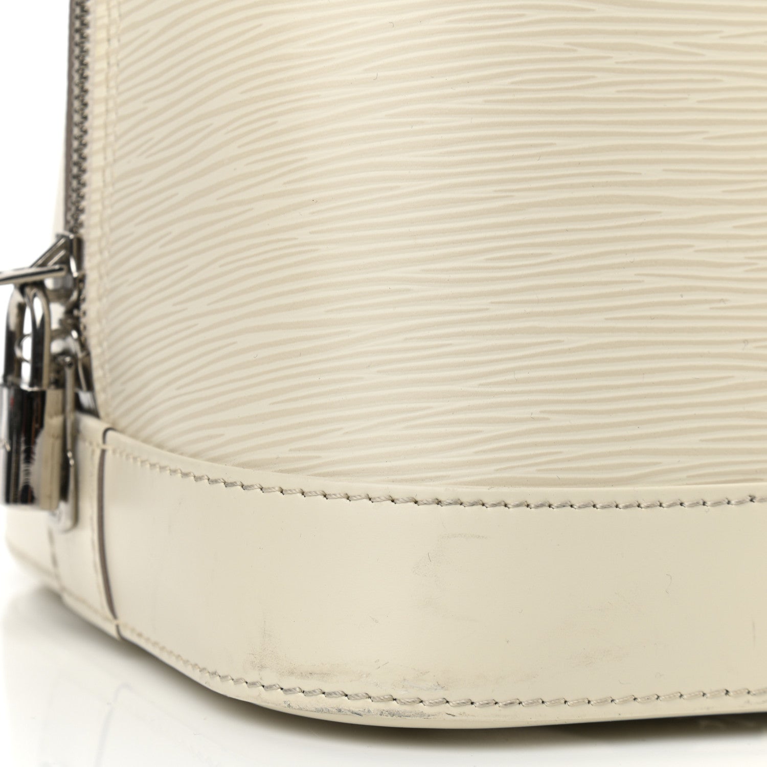 Louis Vuitton Epi Alma GM Ivory 15 of 17