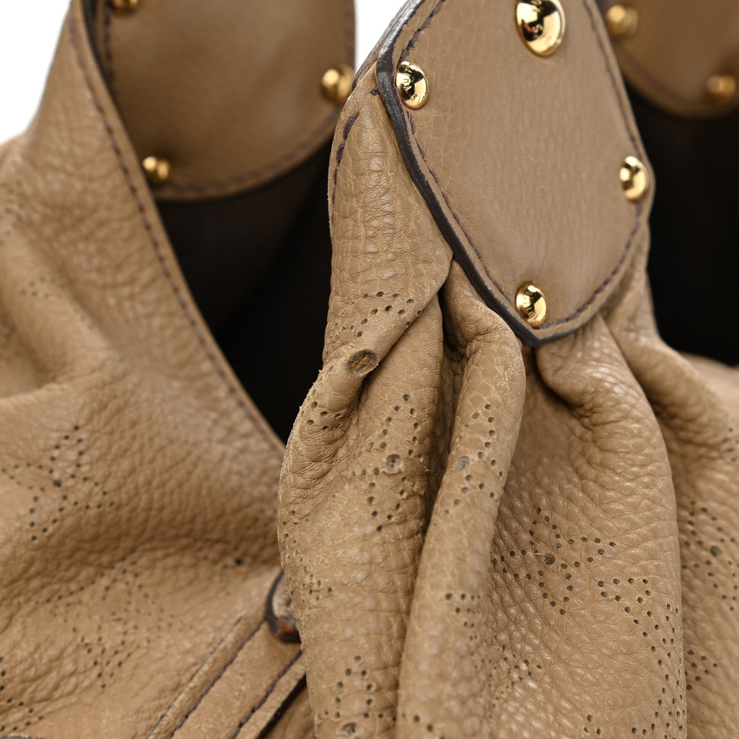 Louis Vuitton Mahina L Biscuit 10 of 18