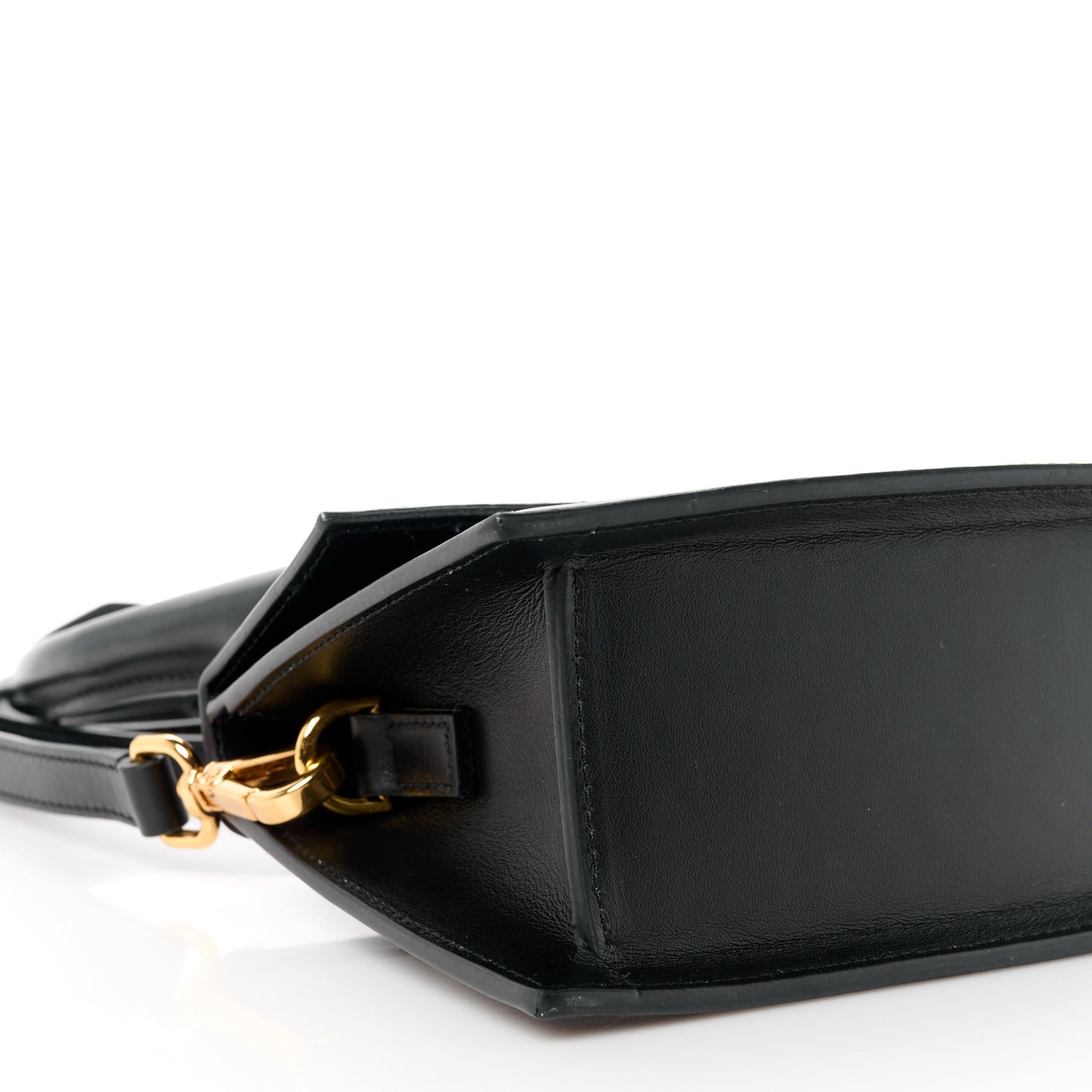 Smooth Calfskin Le Chiquito Moyen Black