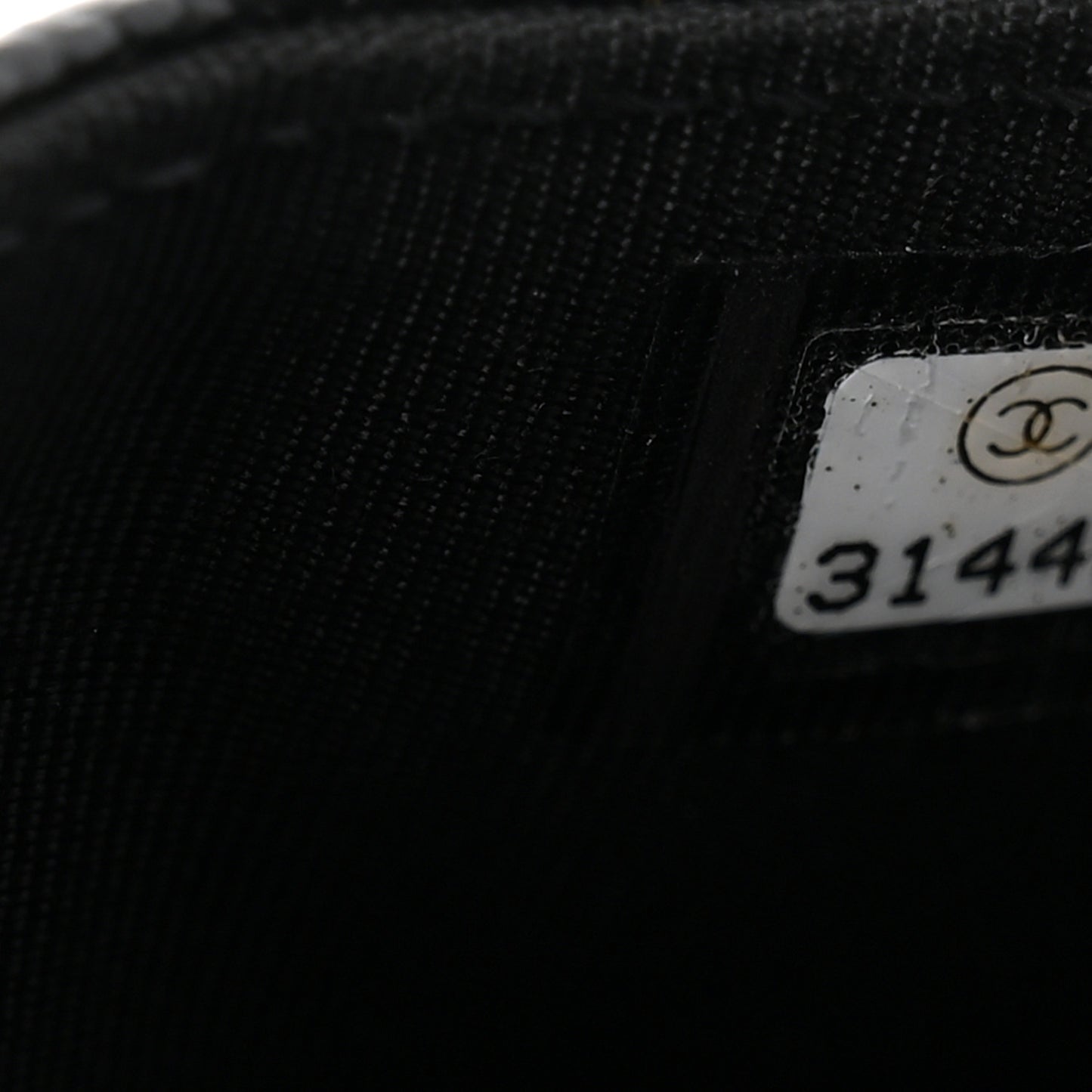 Caviar Quilted Flap Card Holder On Chain Black
