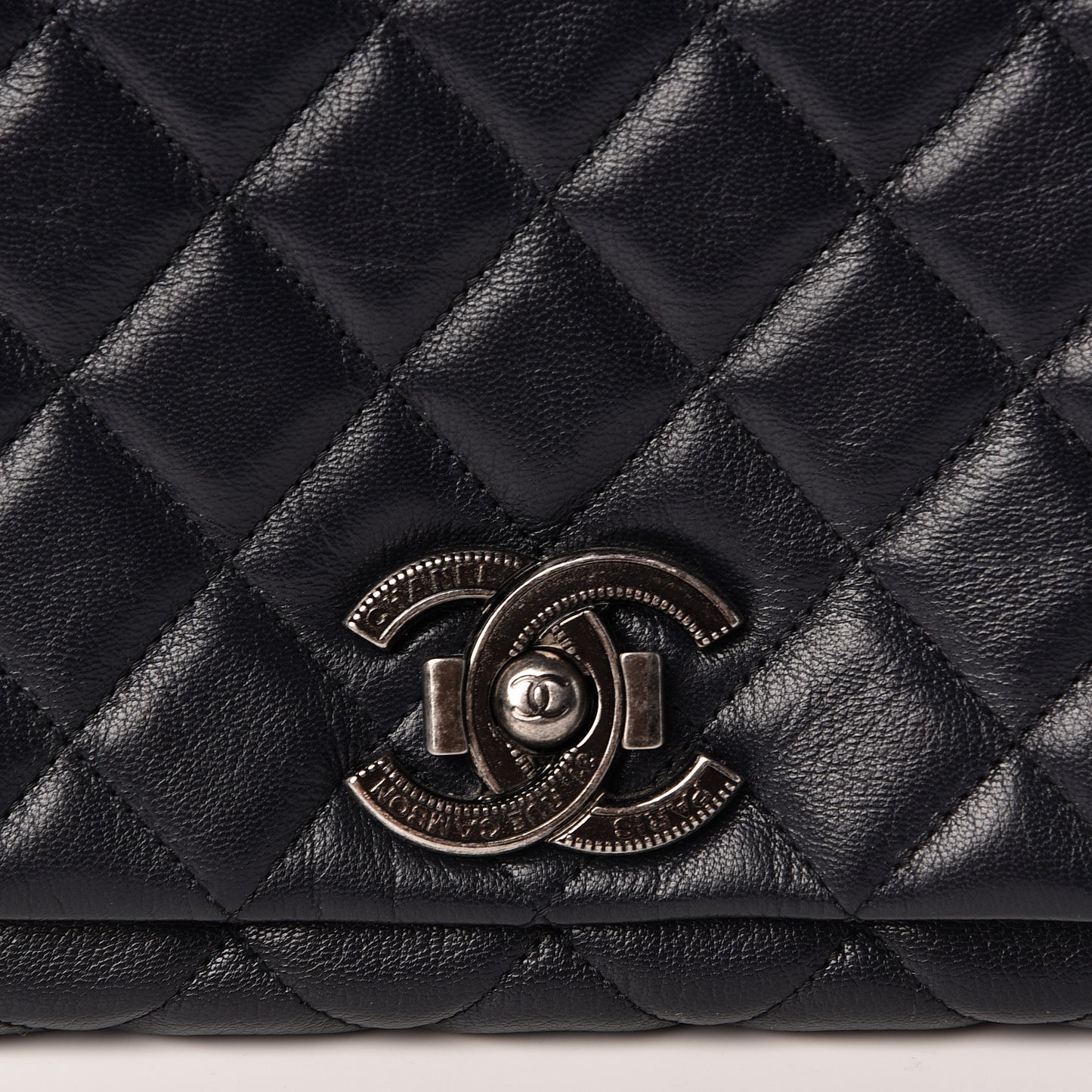 Goatskin Quilted Large City Rock Flap Navy