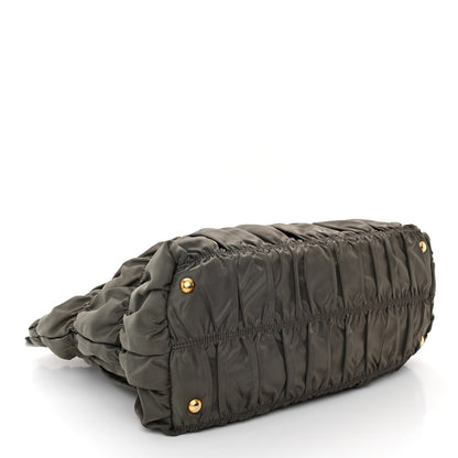 Prada Tessuto Nylon Gaufre Tote Militare 4 of 12