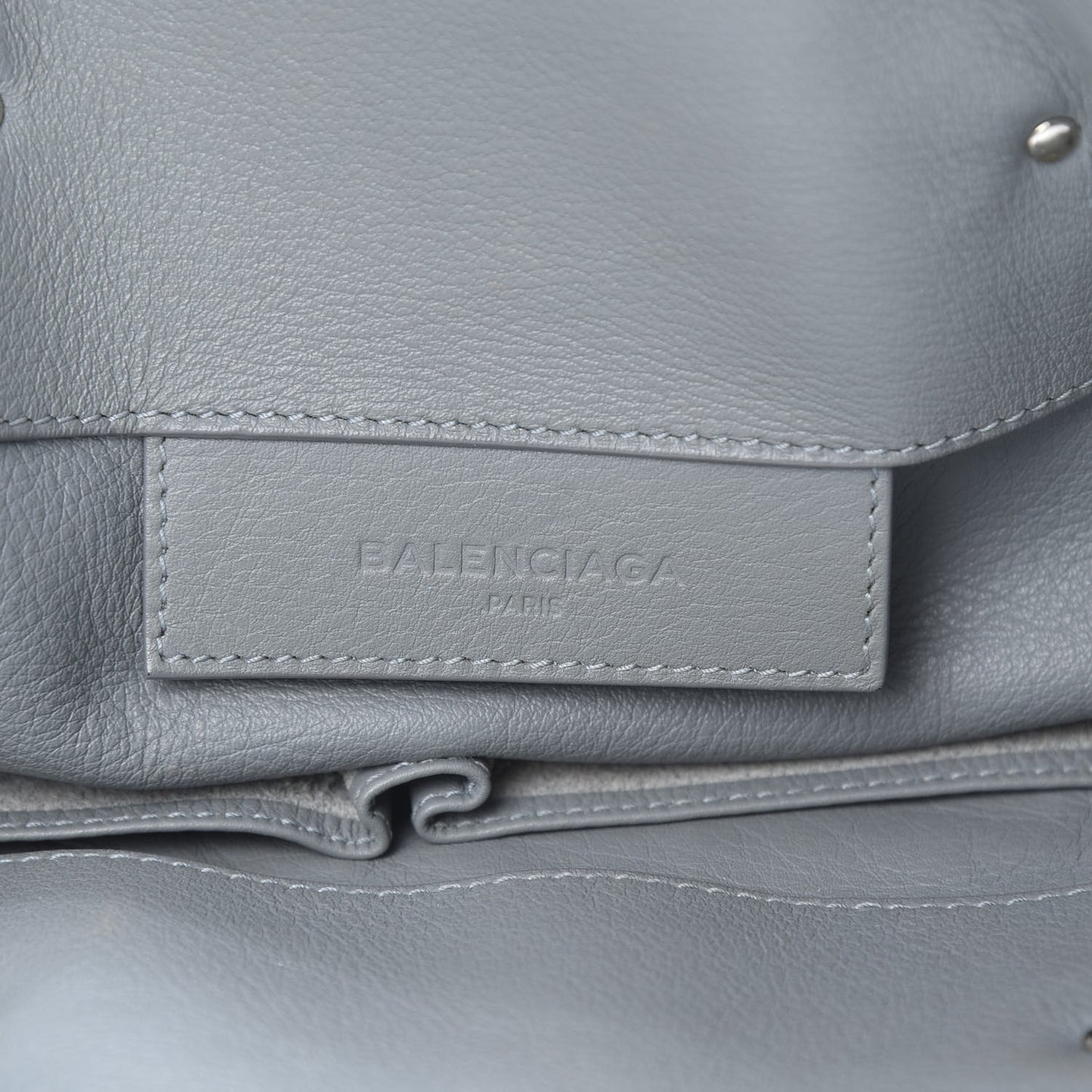 Veau Papier A4 Zip Around Tote Grey