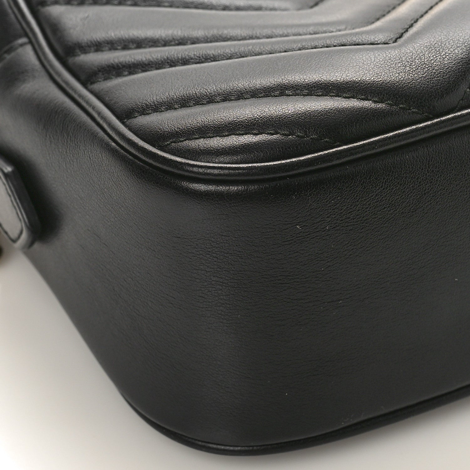 Gucci Calfskin Matelasse Small GG Marmont Chain Shoulder Bag Black 8 of 11