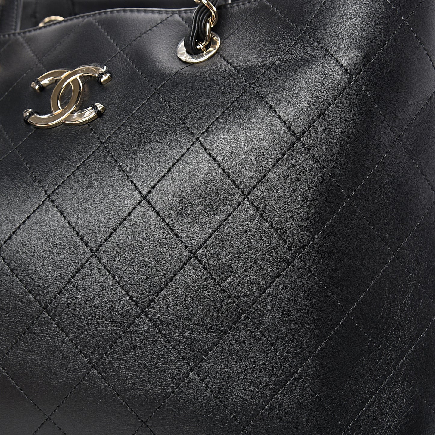 Calfskin Large Serial Shopper Tote Black