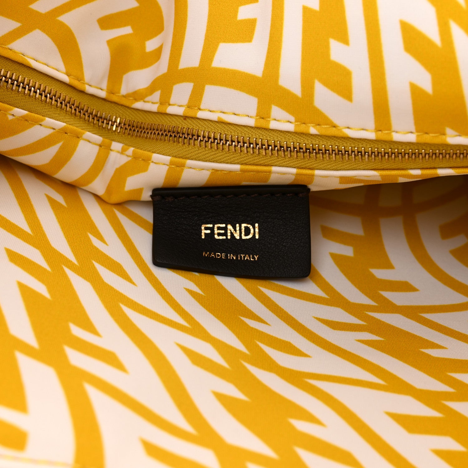 Fendi X SARAH COLEMAN Glazed Canvas Vitello King FF Vertigo Shopping Tote Bag Mimosa White 6 of 11