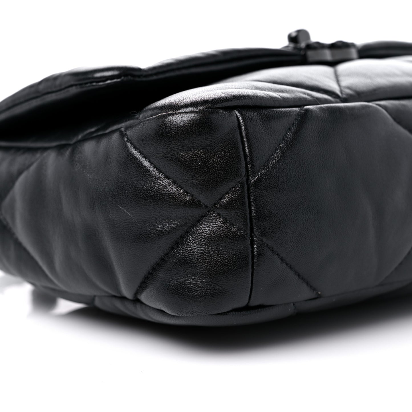 Lambskin Quilted Medium Chanel 19 Flap So Black