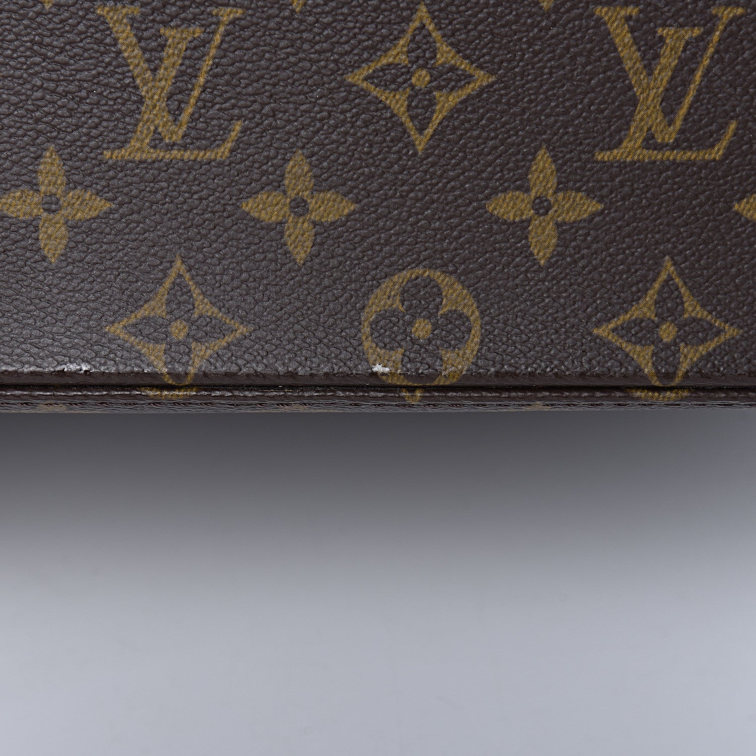 Louis Vuitton Monogram Luco 28 of 29