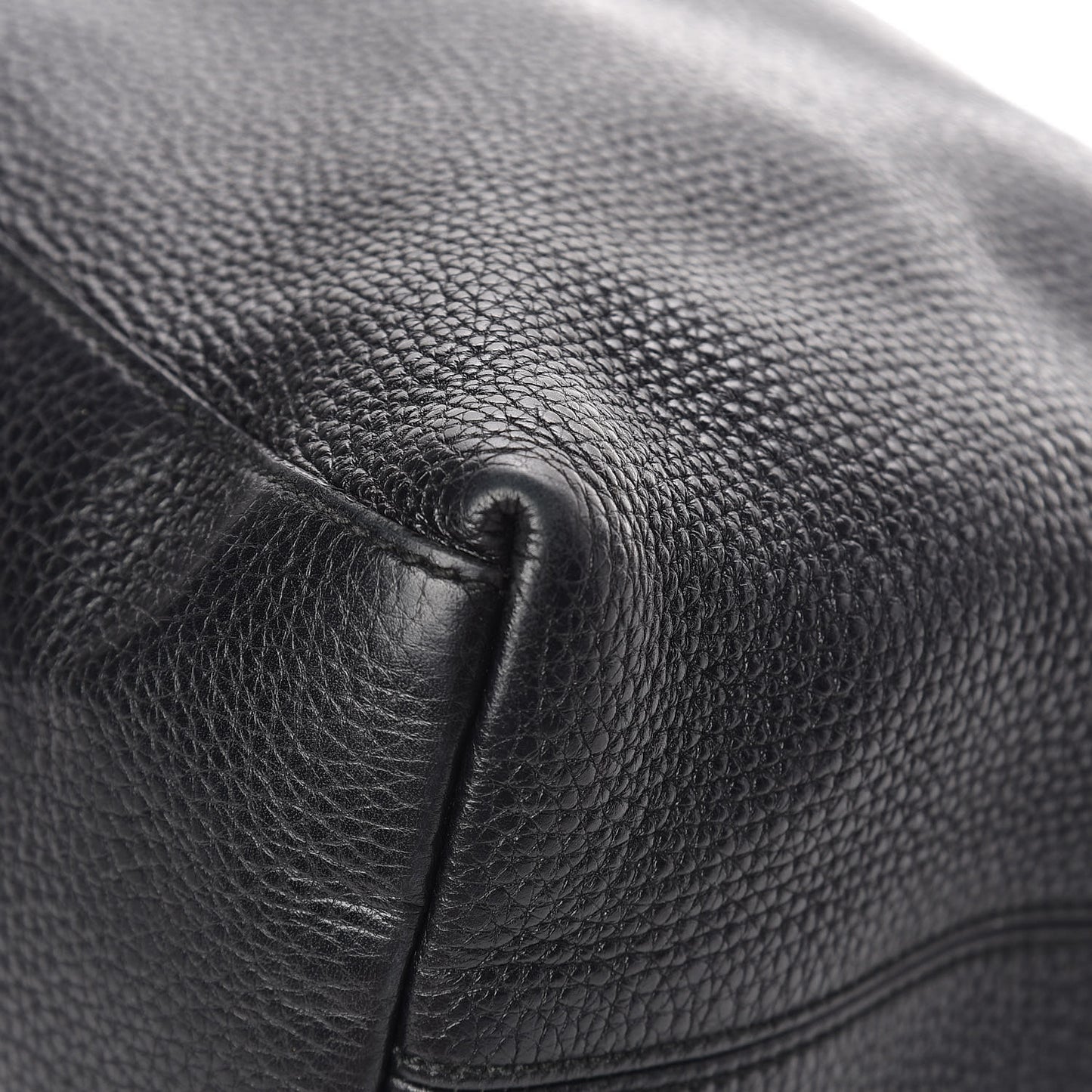 Pebbled Calfskin Medium Soho Chain Shoulder Bag Black