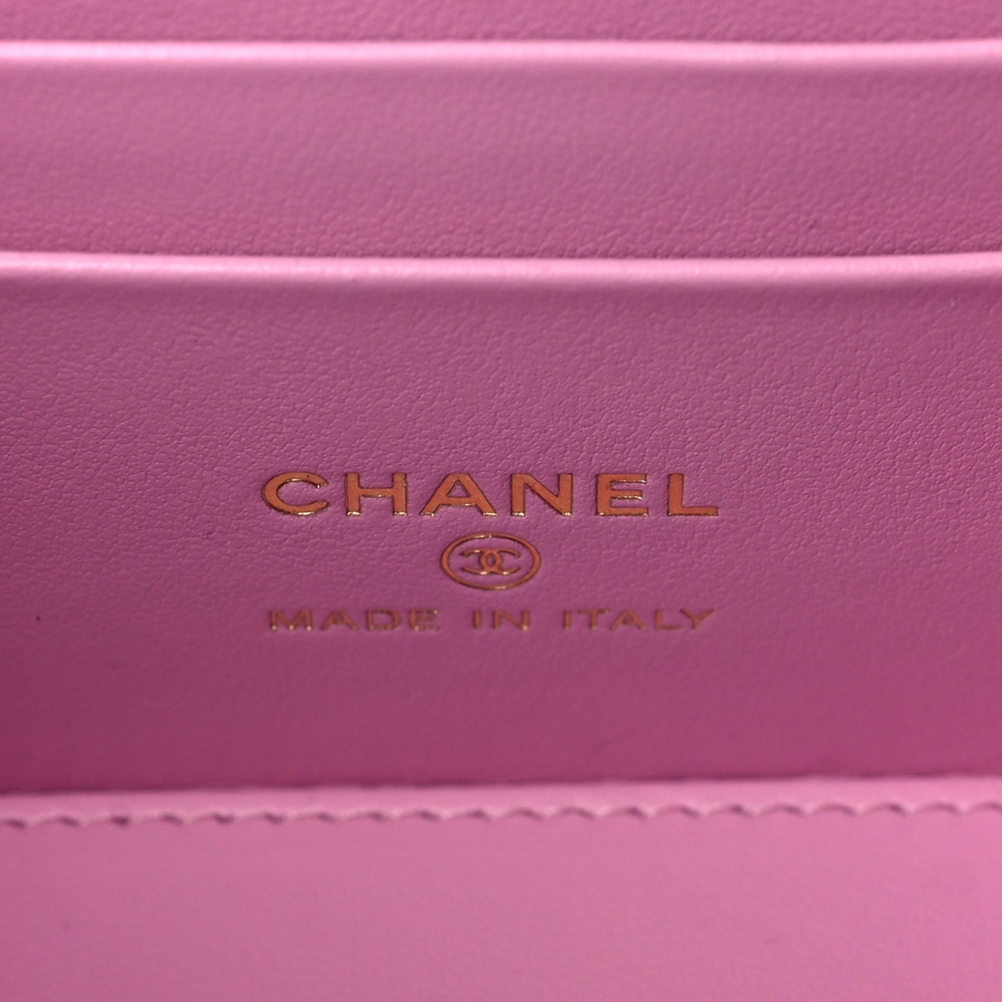 Caviar Quilted Top Handle Pocket Vanity Case Lilac