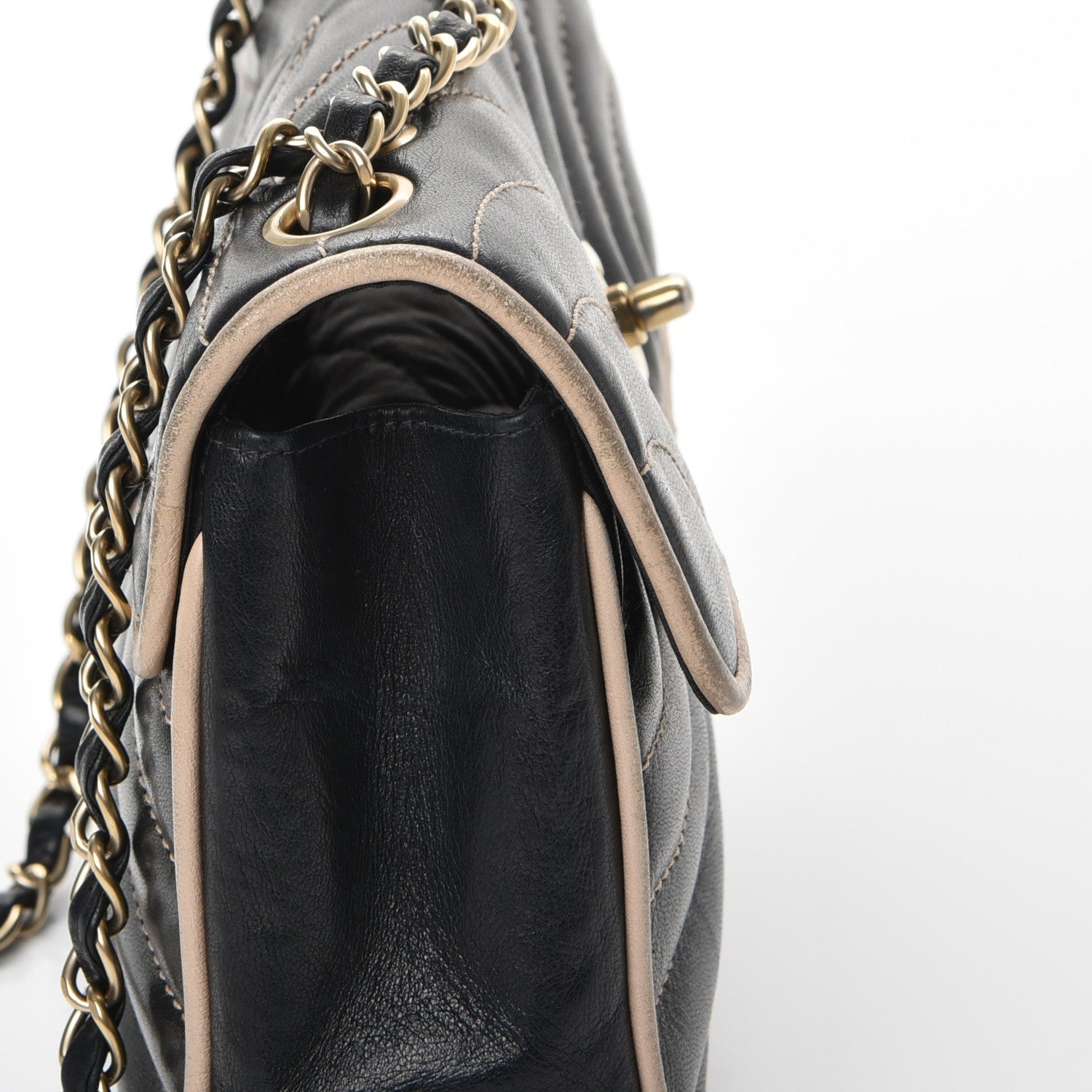 Chanel Lambskin Small Chevron Flap Black Beige 14 of 16