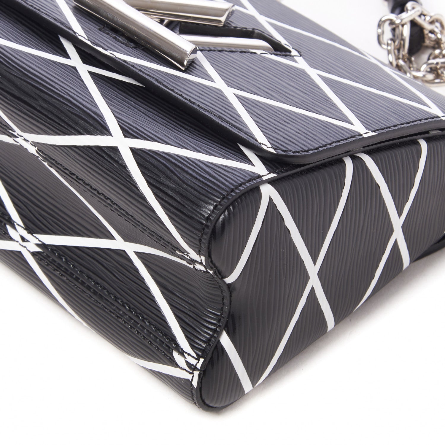 Louis Vuitton Epi Malletage Twist Shoulder Bag PM Black 5 of 8