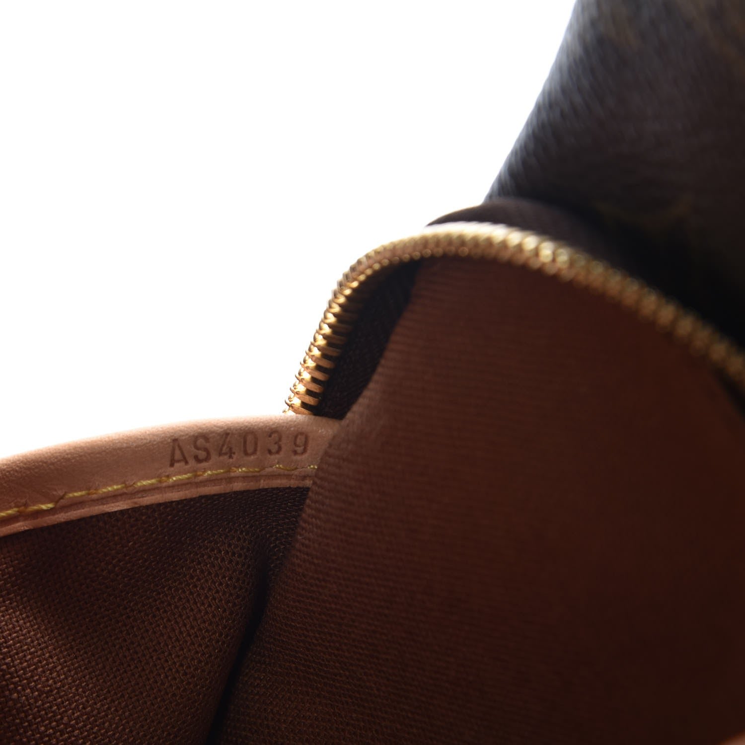 Louis Vuitton Monogram Icare Bag 7 of 7