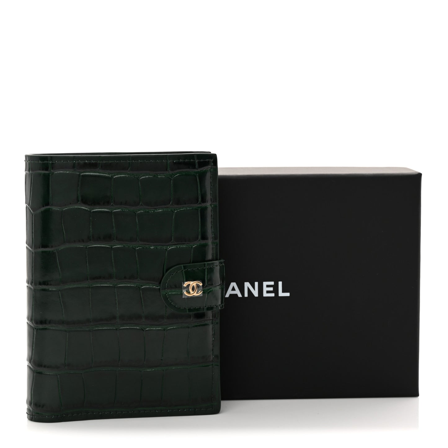 Calfskin Crocodile Embossed Crococo Passport Holder Emerald