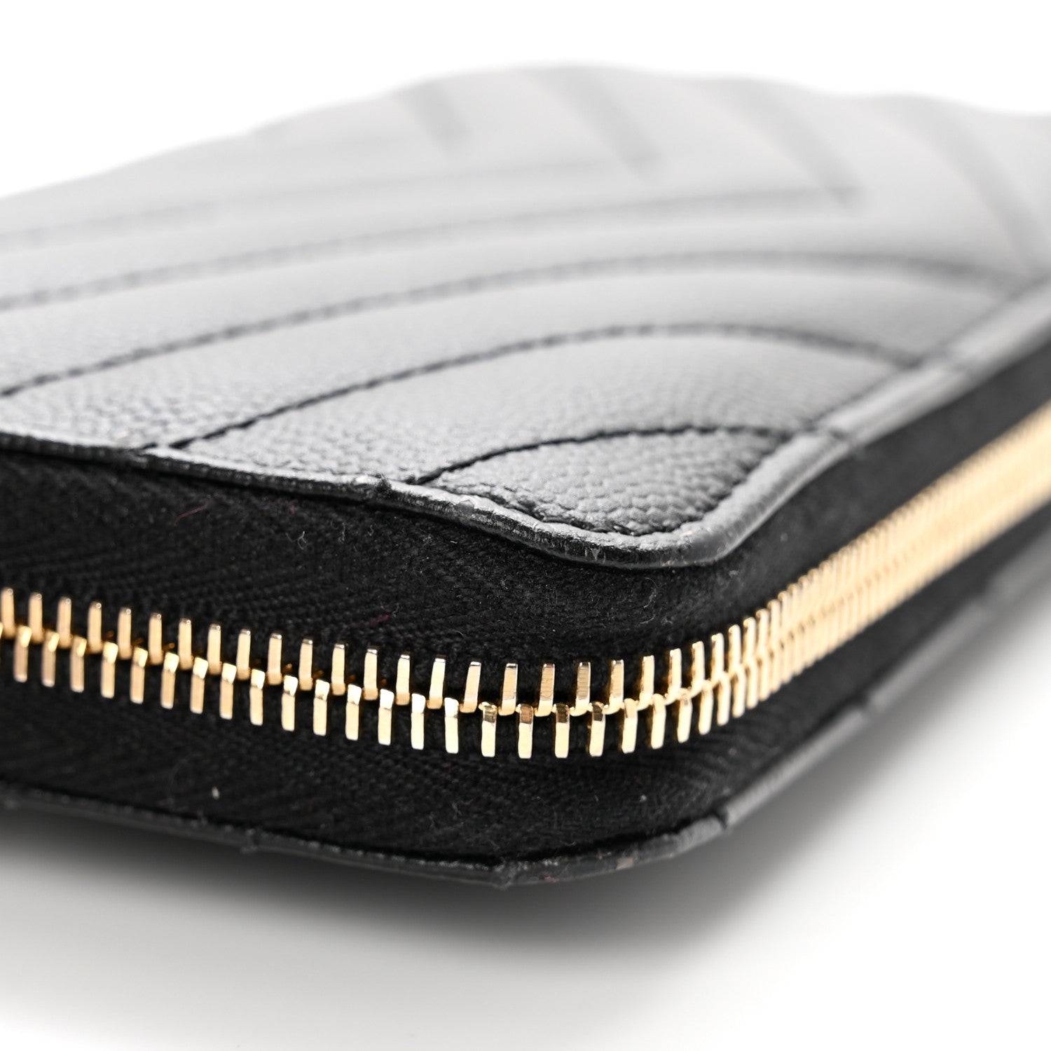Saint Laurent Grain De Poudre Matelasse Chevron Monogram Zip Around Wallet Black 8 of 9
