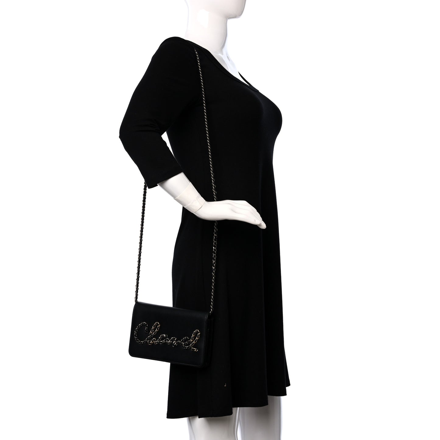 Calfskin Chain 20s Signe Wallet on Chain WOC Black