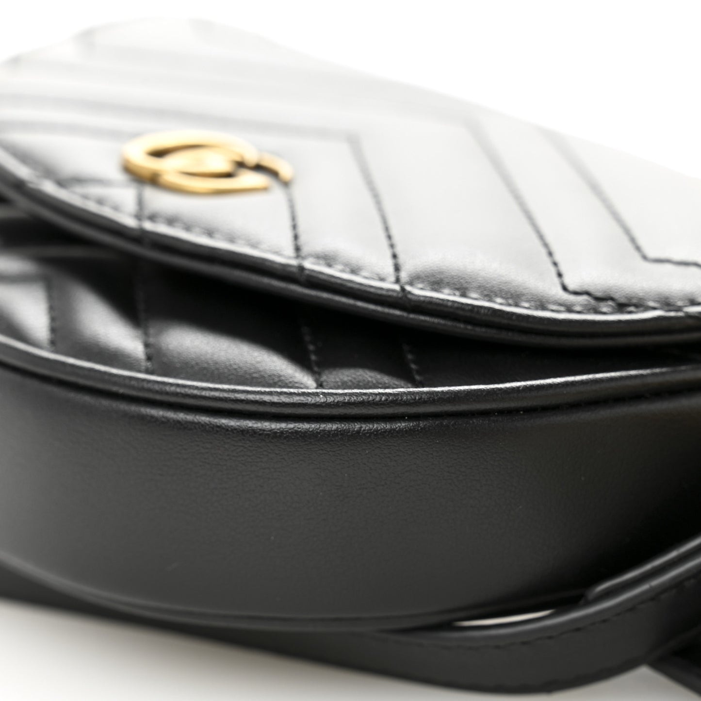Calfskin Matelasse GG Marmont Multi Belt Bag 100 40 Black Mystic White