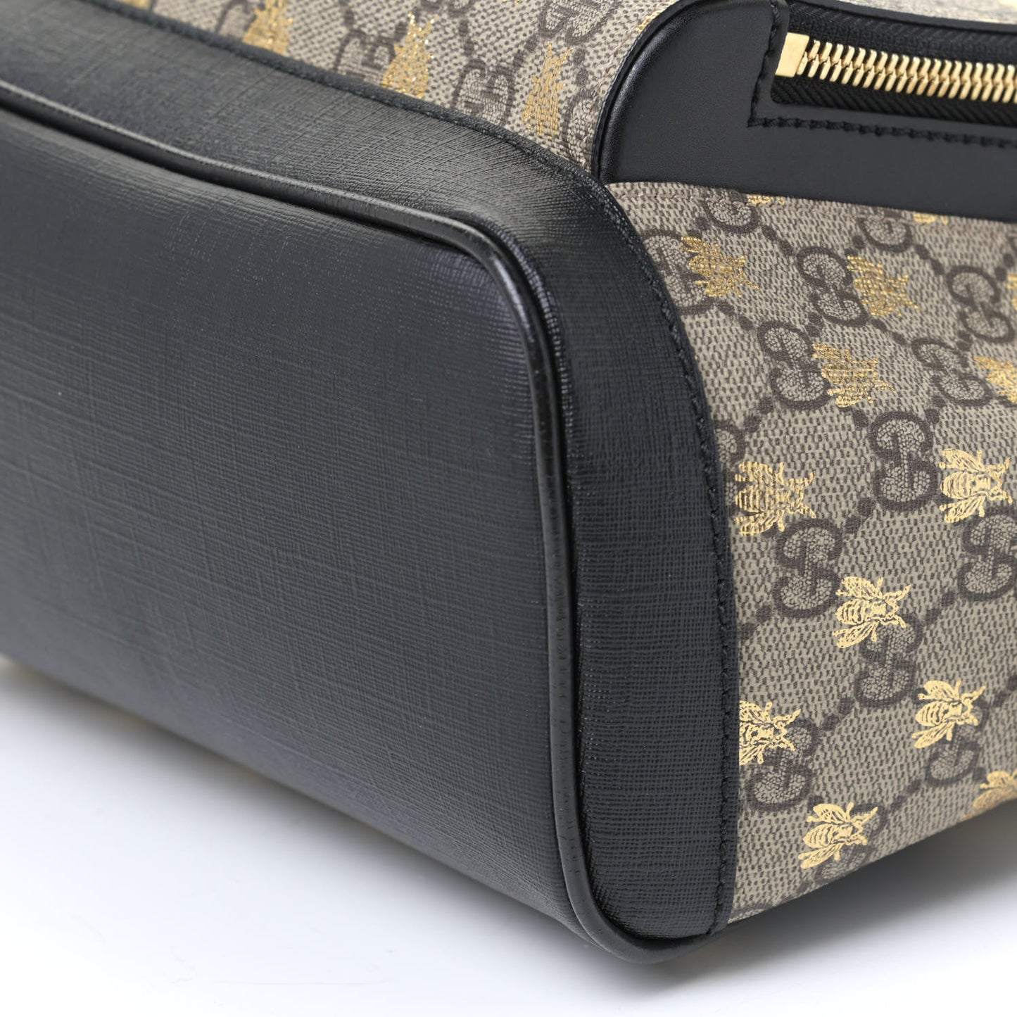 GG Supreme Monogram Bees Print Small Day Backpack Beige Oro Black
