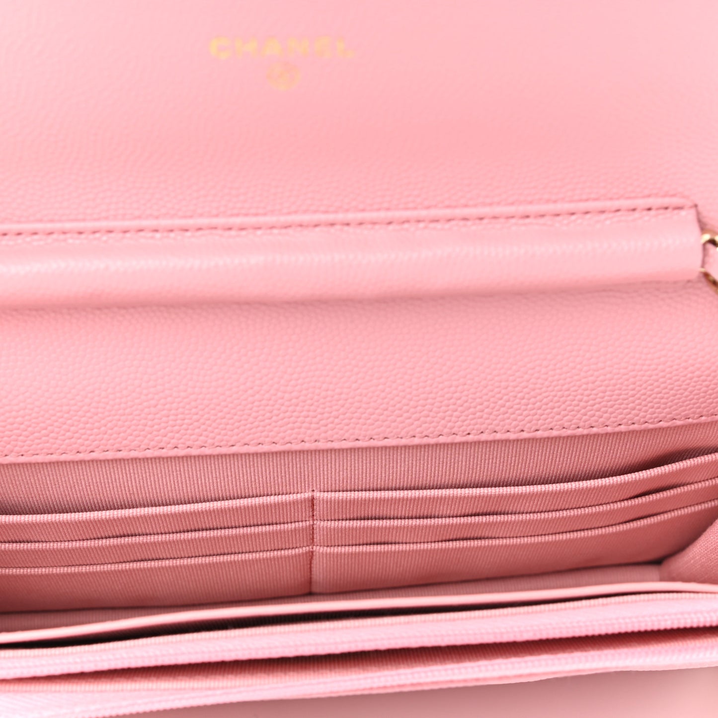 Caviar Quilted Wallet on Chain WOC Light Pink