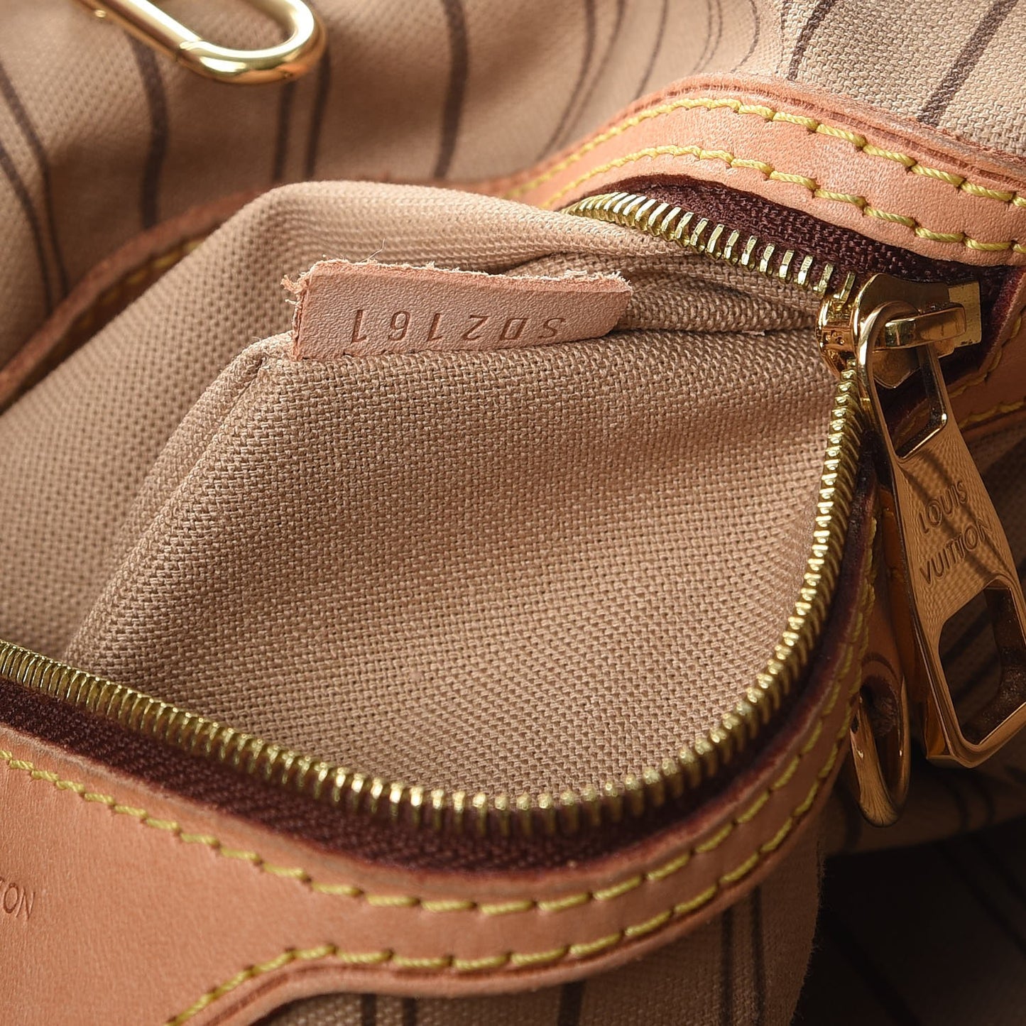 Monogram Delightful GM