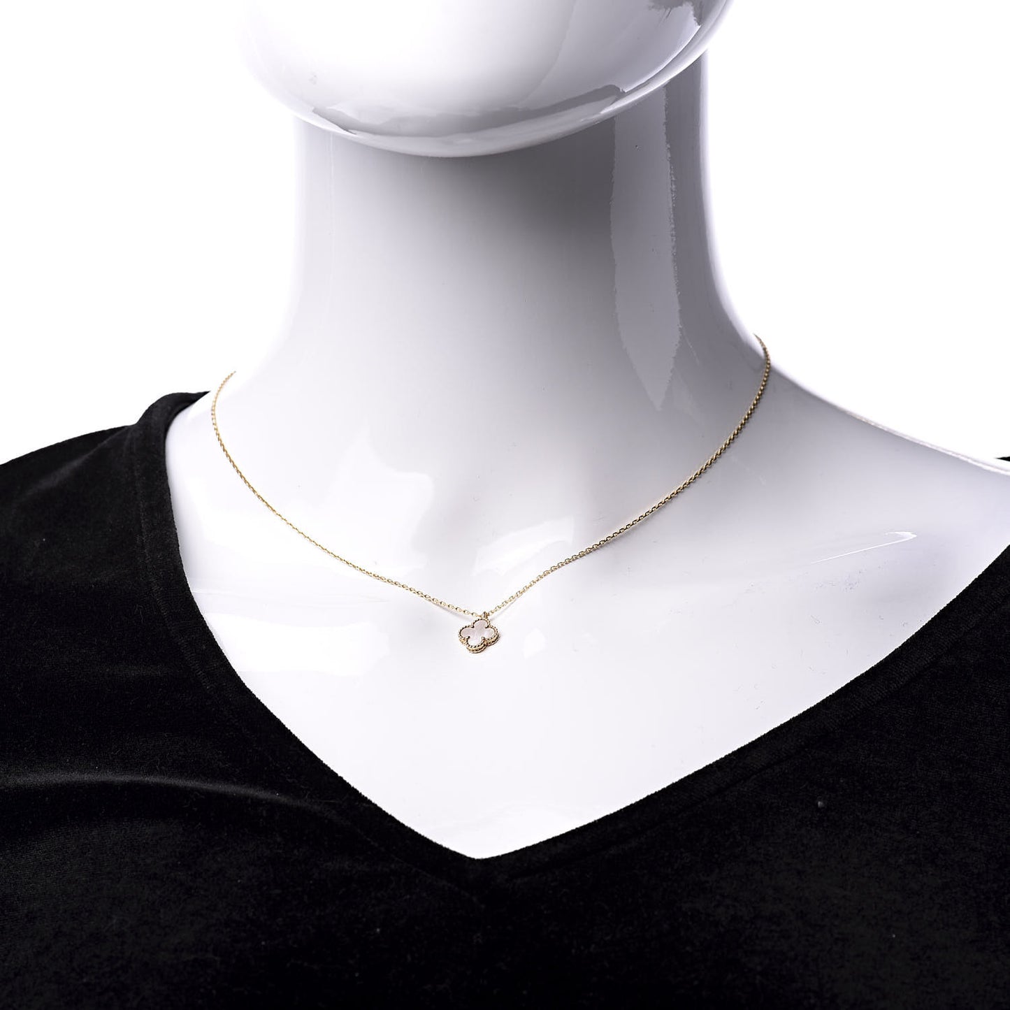 18K Yellow Gold Mother of Pearl Sweet Alhambra Pendant Necklace