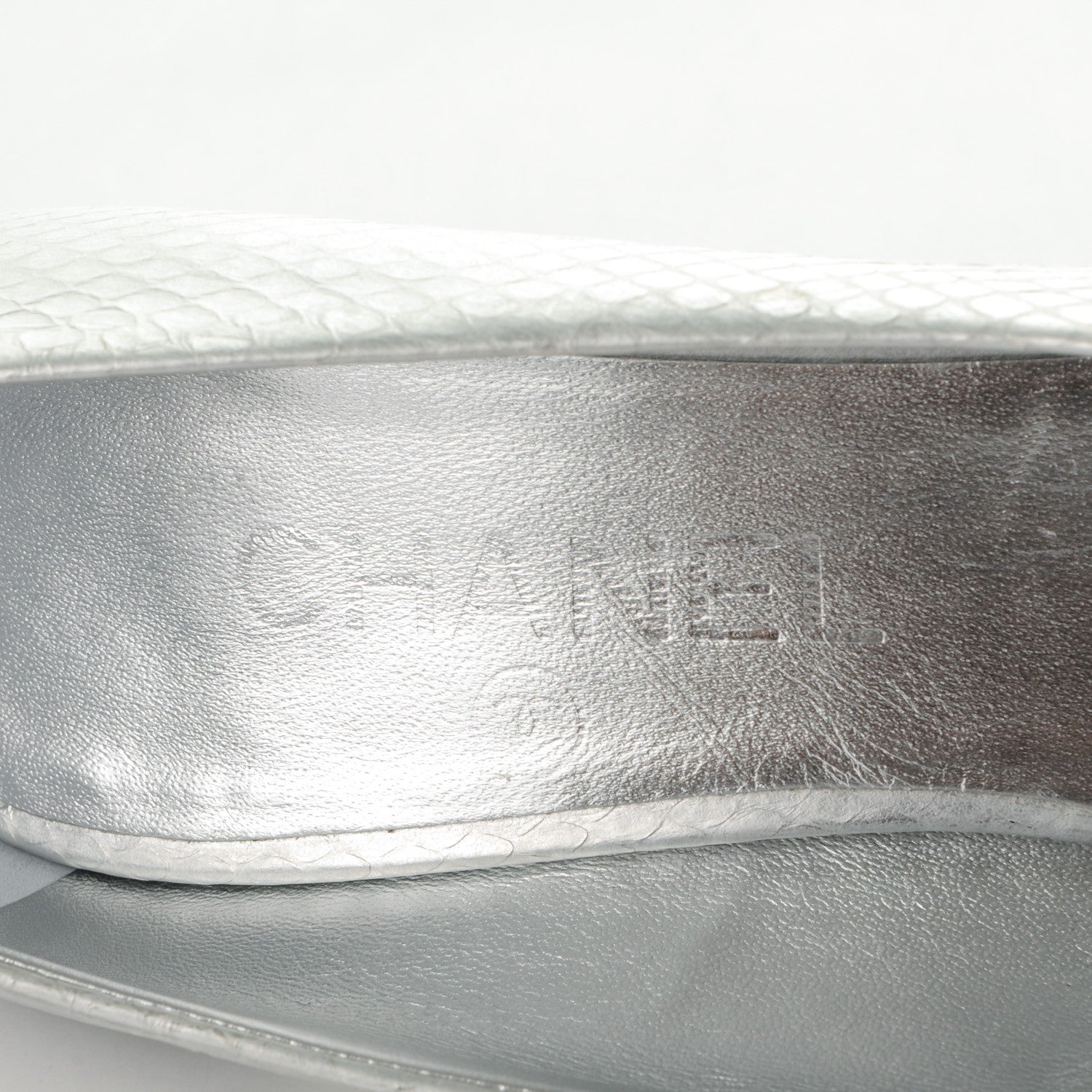 Chanel Patent Snakeskin Pearl Peep Toe Pumps 38 Silver 7 of 9