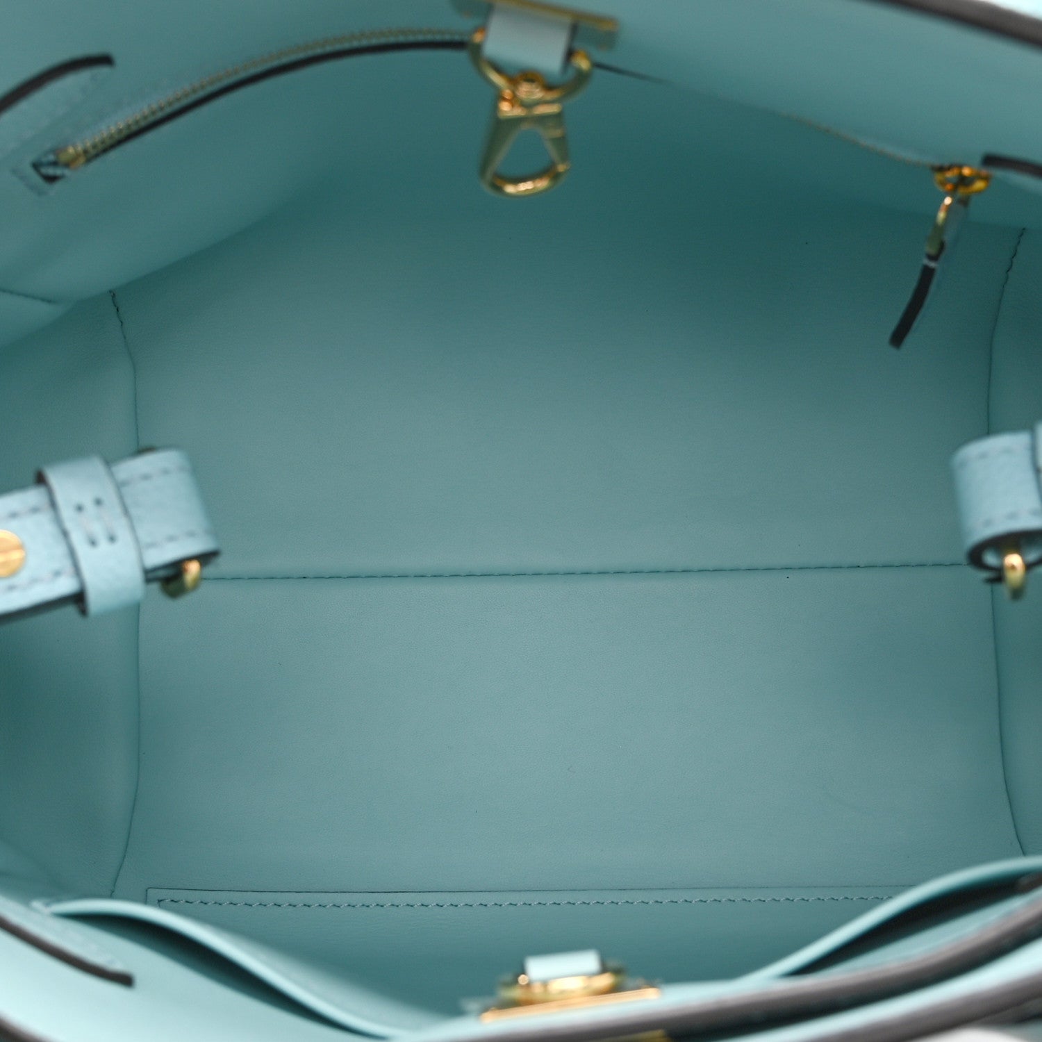 Louis Vuitton Veau Nuage Milla PM Light Blue 5 of 9