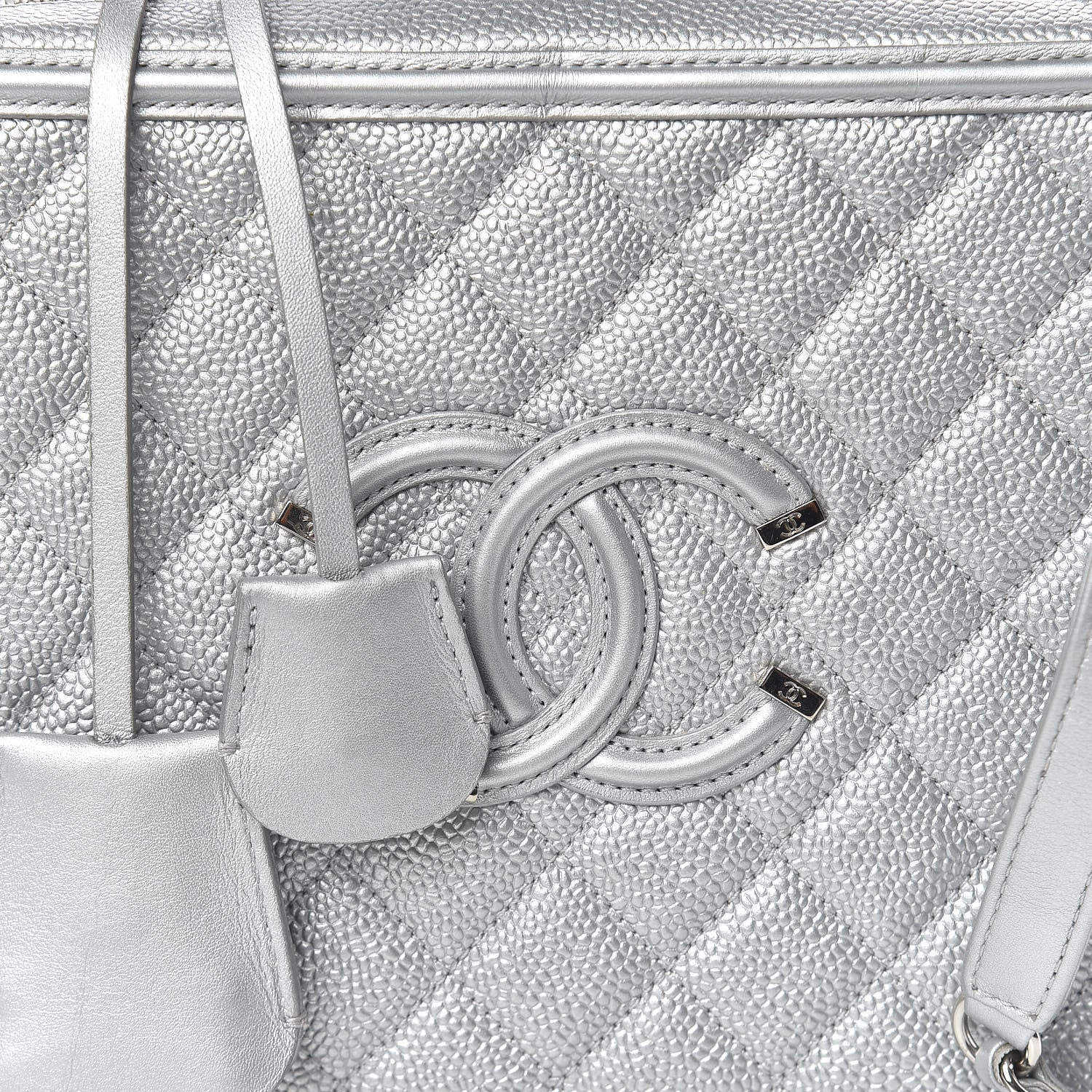 Chanel Metallic Caviar Quilted Large CC Filigree Vanity Case Silver 11 of 11