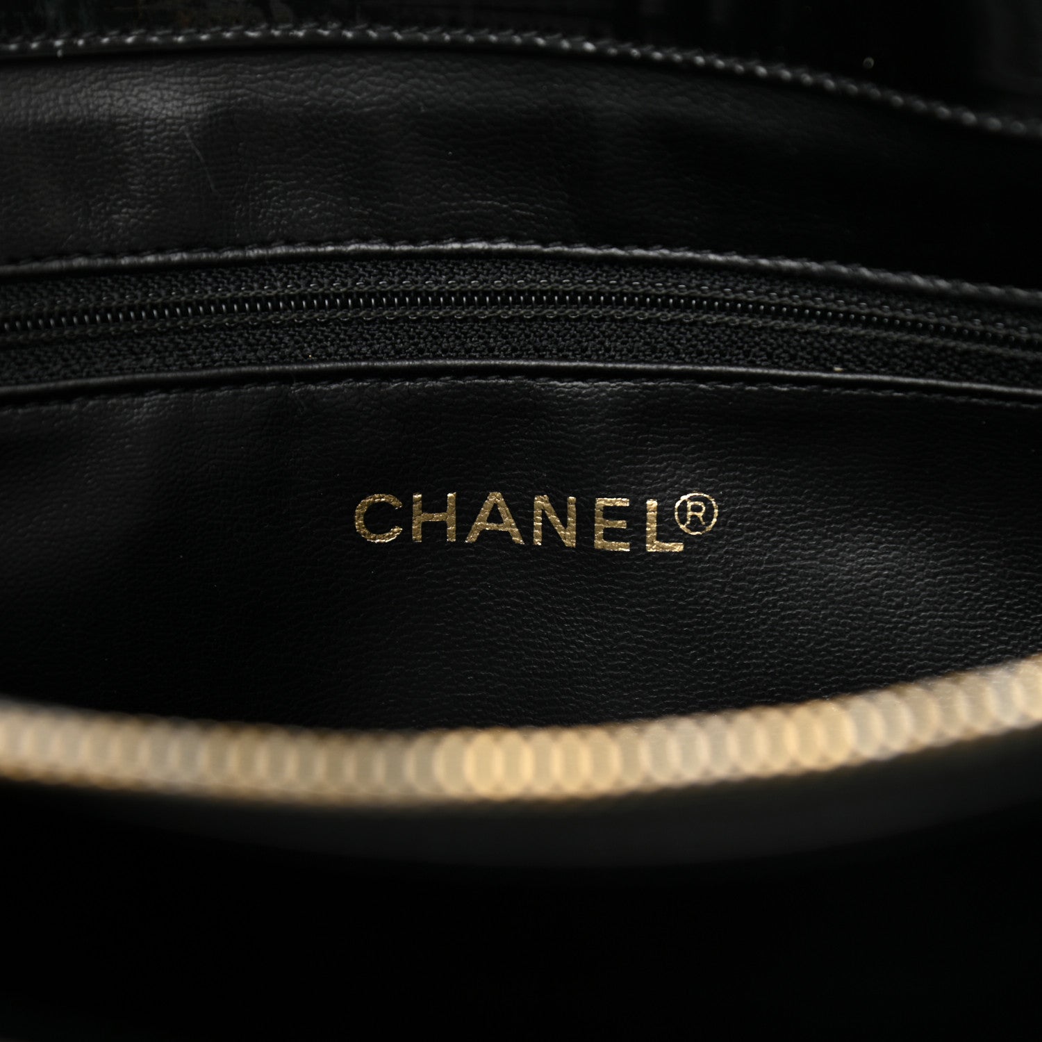 Chanel Patent CC Tote Black 6 of 12