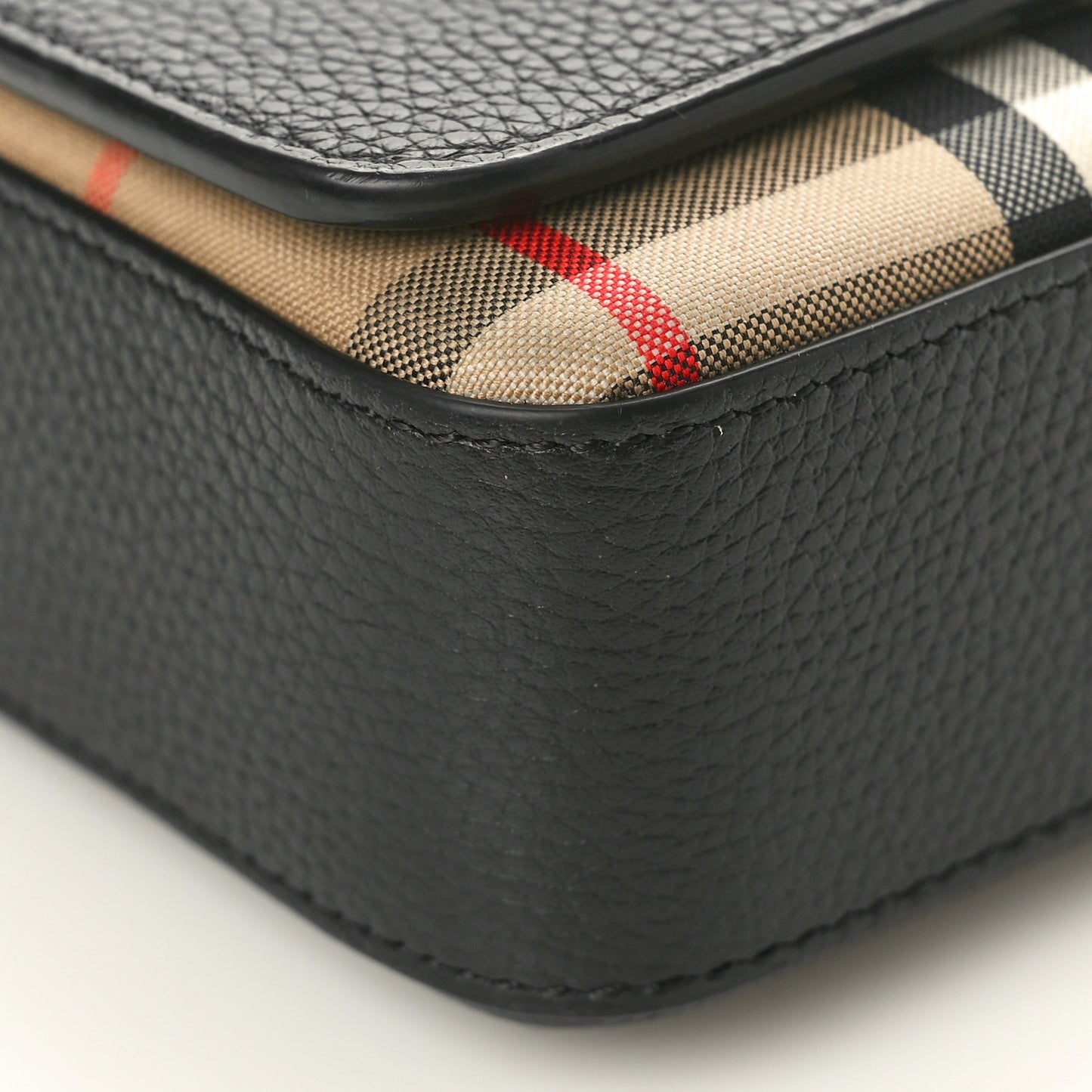 Grainy Calfskin Vintage Check Hampshire Crossbody Black