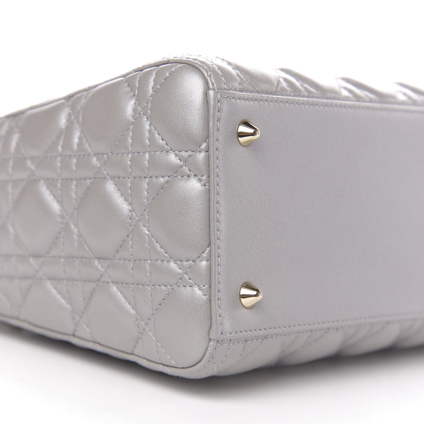 Pearly Lambskin Cannage Medium Lady Dior Grey