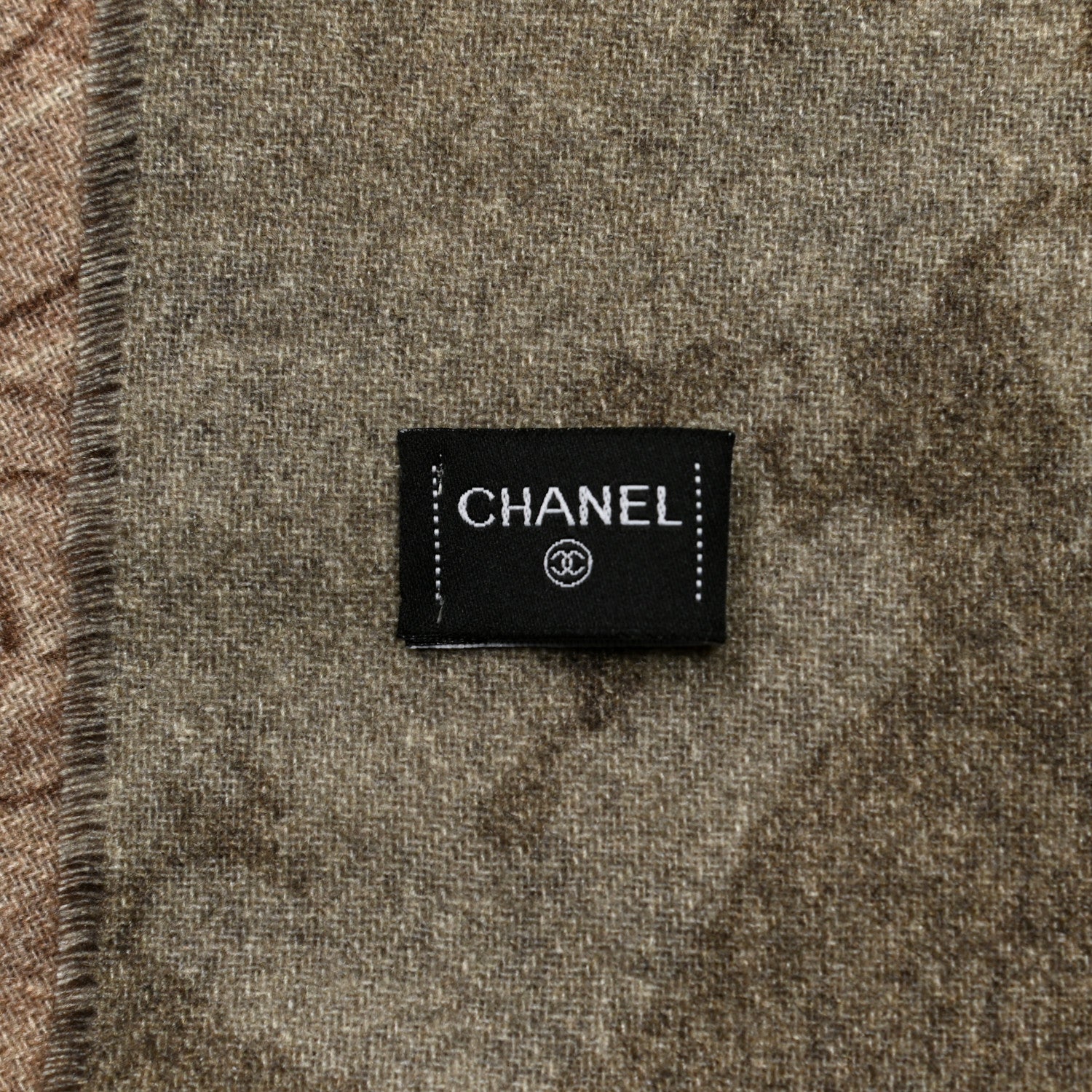 Chanel Cashmere CC Map Reversible Stole Beige 3 of 4
