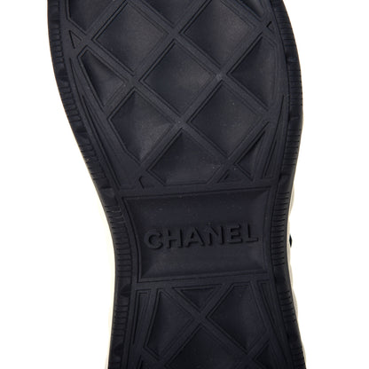 Chanel Velvet Calfskin Mixed Fibers CC Sneakers 40 Ivory 7 of 9