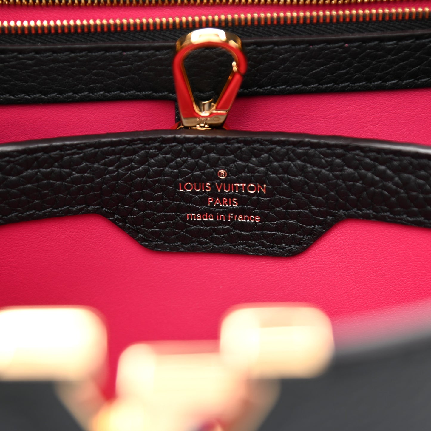 Taurillon Capucines PM Black