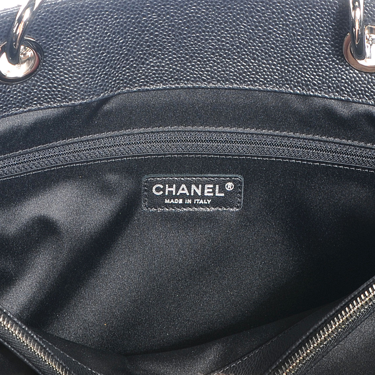 Caviar XL Grand Shopping Tote GST Black