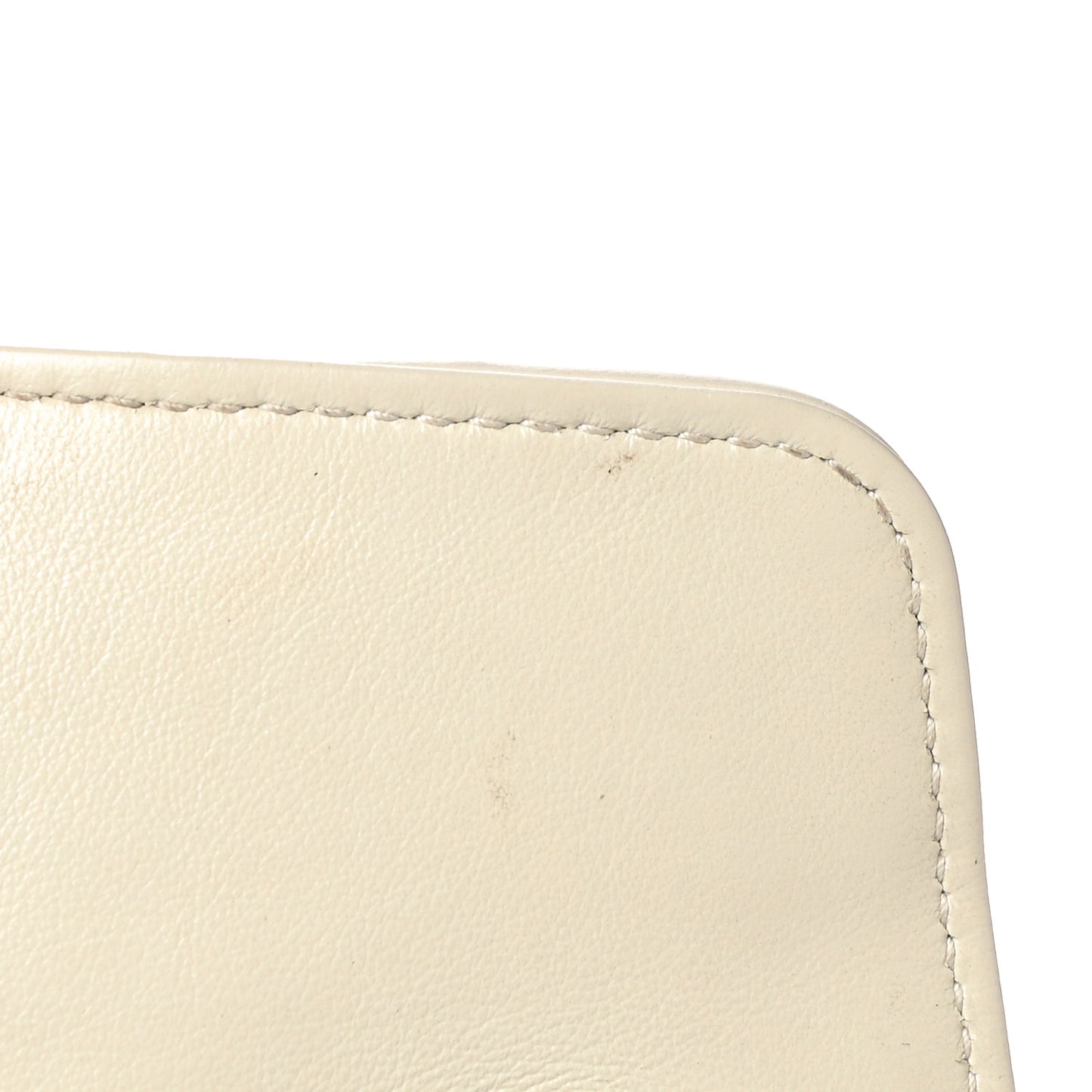 Vintage Effect Calfskin Matelasse Diagonal Small Torchon GG Marmont Shoulder Bag Blue Agata Mystic White