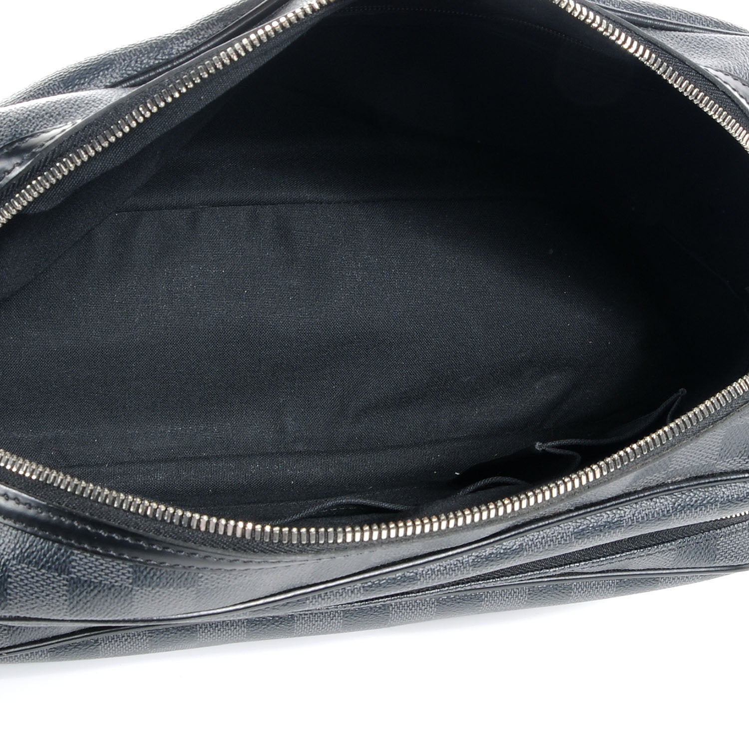 Louis Vuitton Damier Graphite Ieoh Messenger Bag 12 of 14