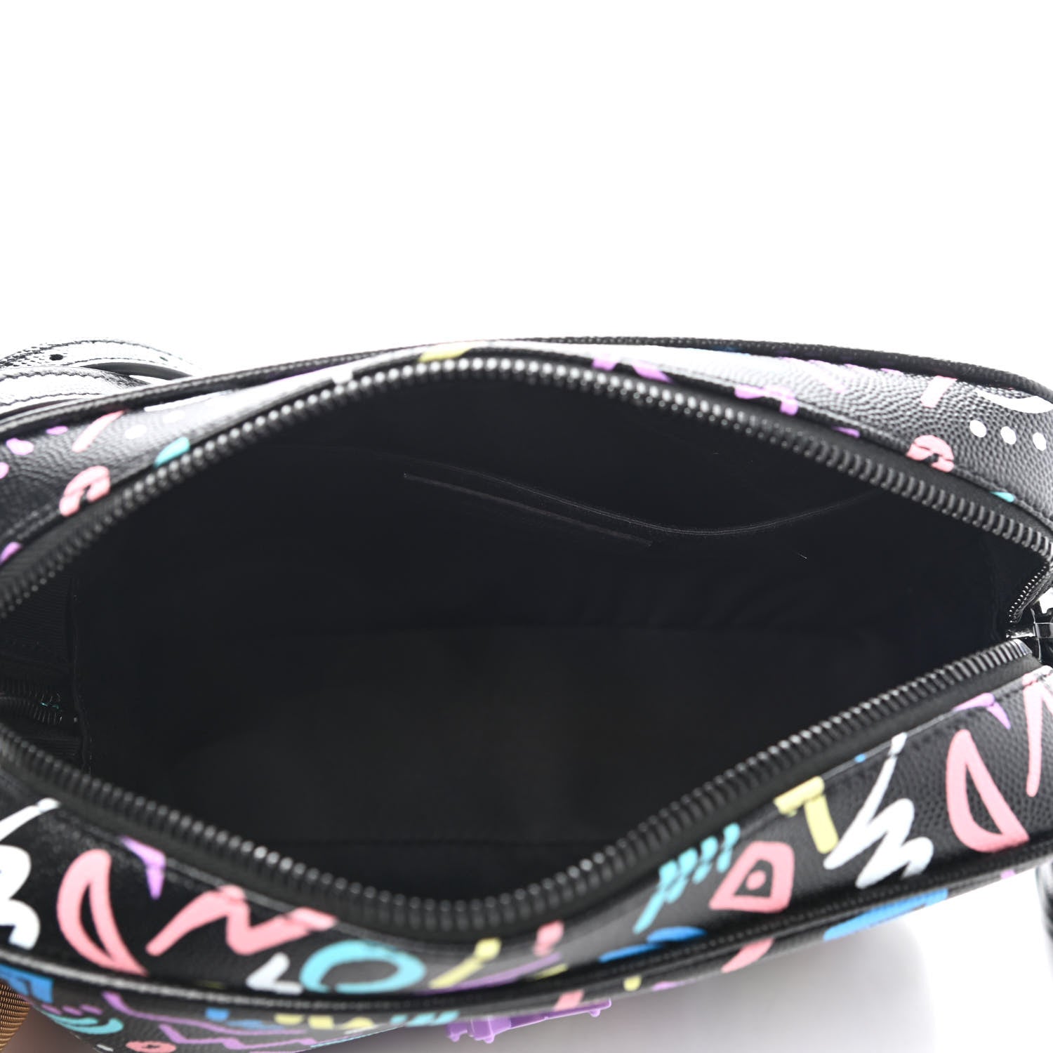 Saint Laurent Grain De Poudre Medium Classic Monogram Multicolor Graphic Print Lou Camera Bag Black 7 of 9