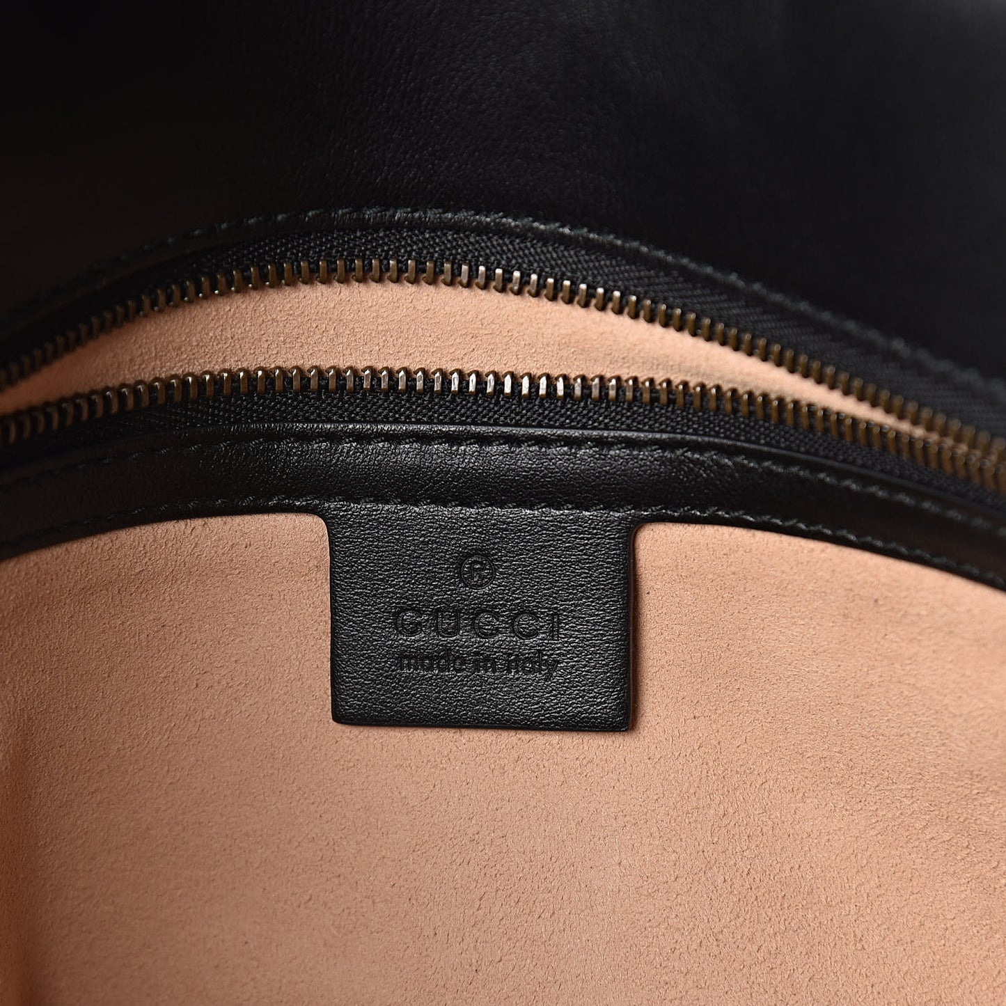 Calfskin Matelasse Large GG Marmont Shoulder Bag Black