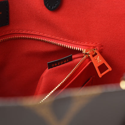 Louis Vuitton Reverse Monogram Giant Onthego MM 7 of 11
