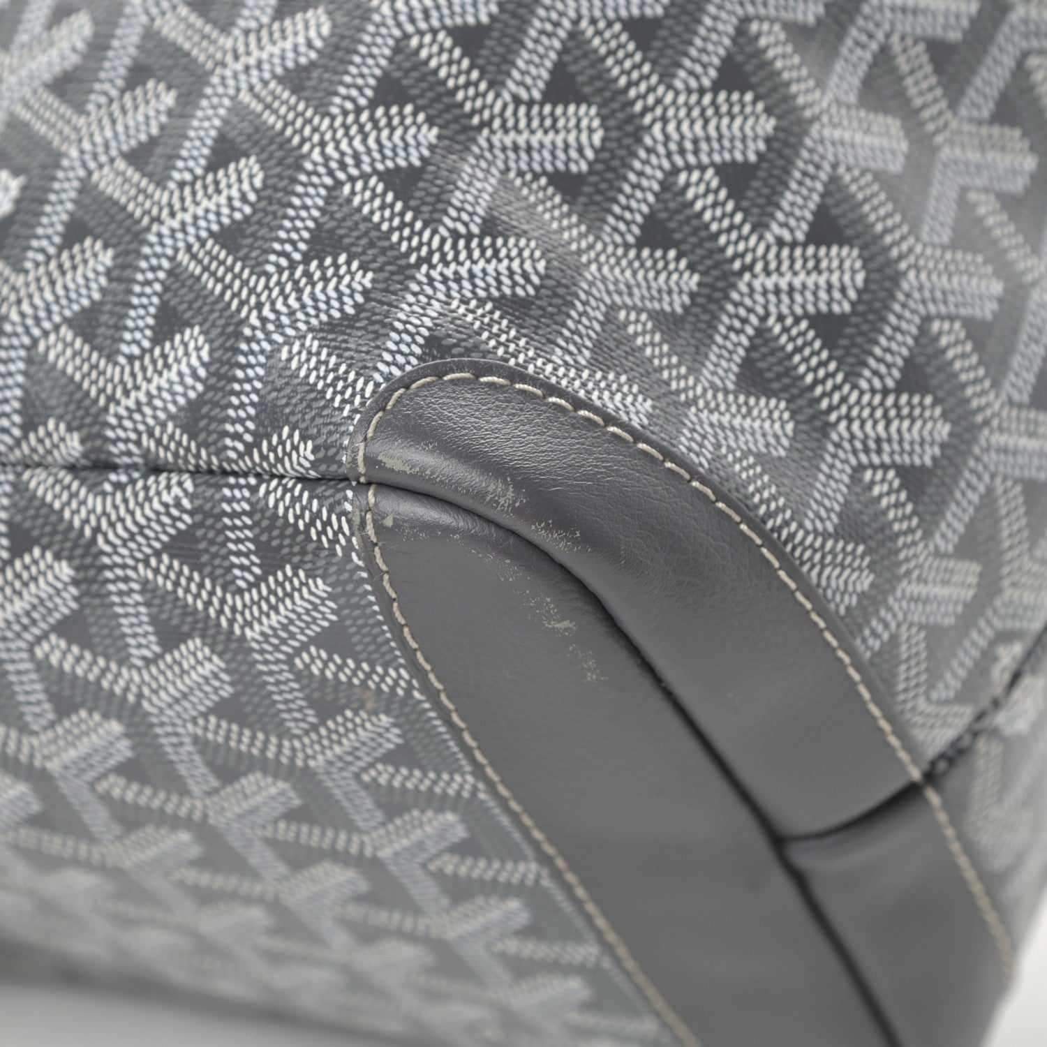 Goyard Goyardine Artois MM Grey 10 of 18