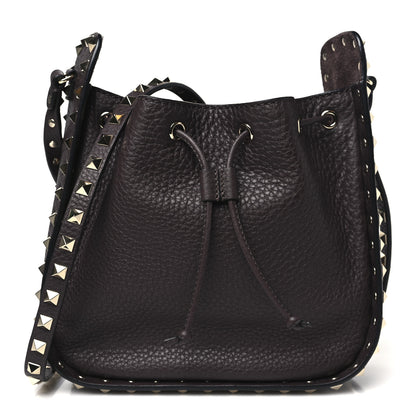 Valentino Garavani Grained Calfskin Rockstud Bucket Bag Vinaccia 1 of 9
