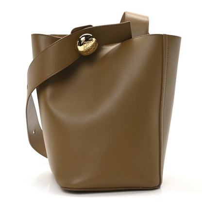 Loewe Smooth Calfskin Medium Pebble Bucket Bag Oak 1 of 9