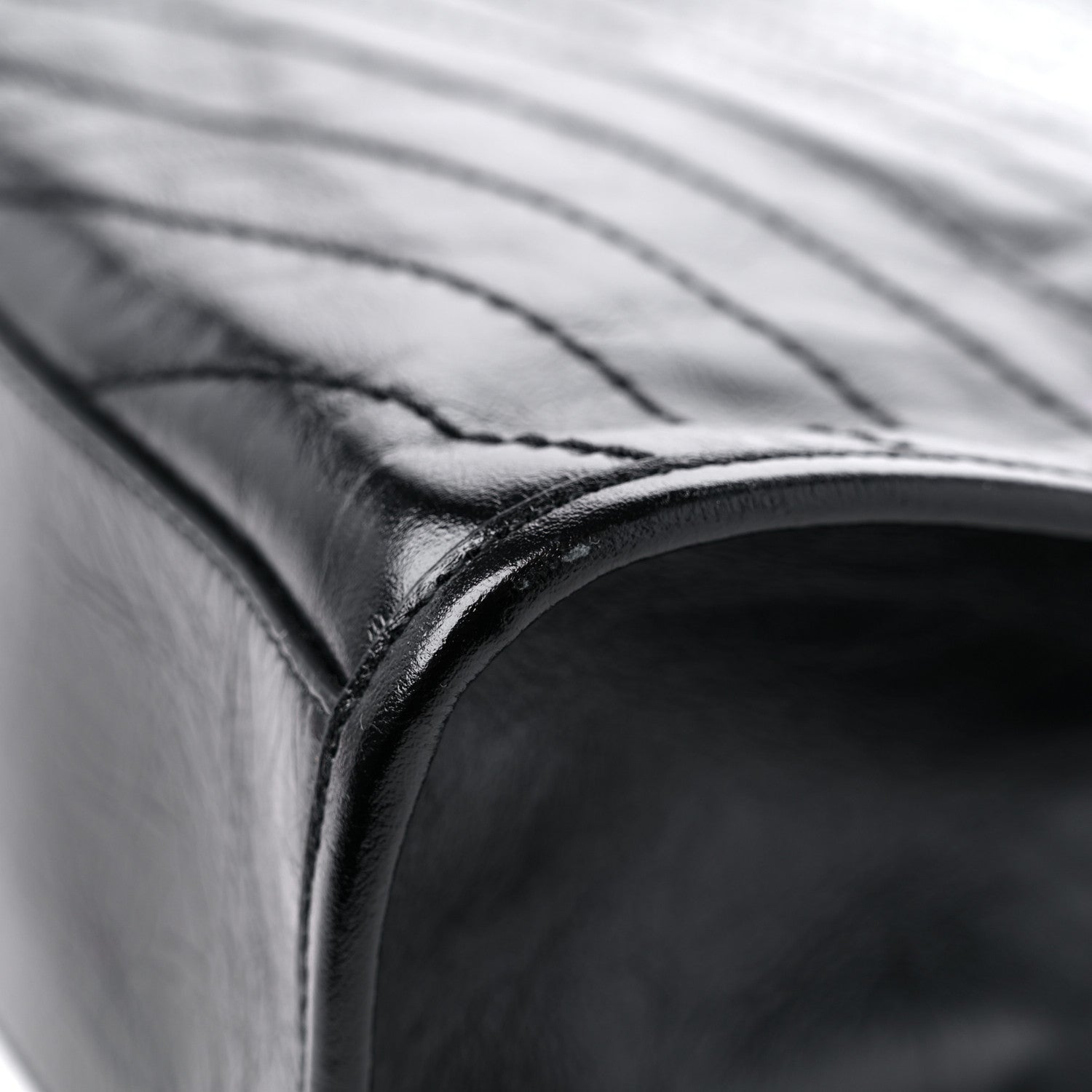 Saint Laurent Crinkled Calfskin Matelasse Monogram Large Niki Shopper Tote Black 10 of 10