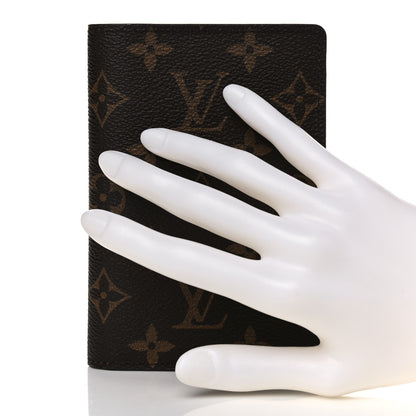 Louis Vuitton Monogram Passport Cover 2 of 8